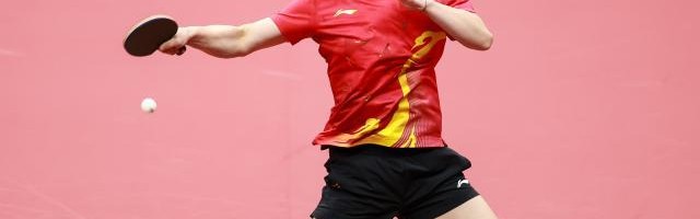 开云体育-孙颖莎樊振东开幕式后首登场 国乒晋级男女团四强