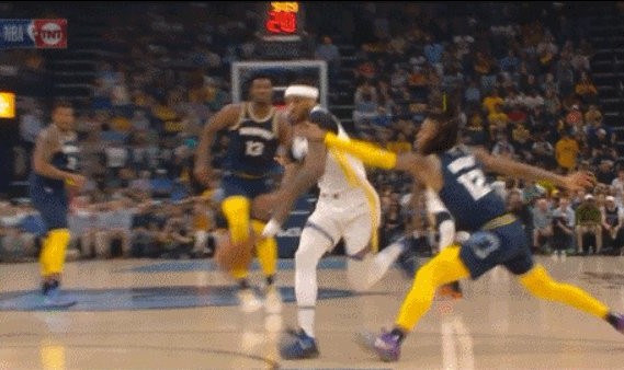 登录入口-狄龙暴力恶犯佩顿引争议 首发折损勇士如何应对？