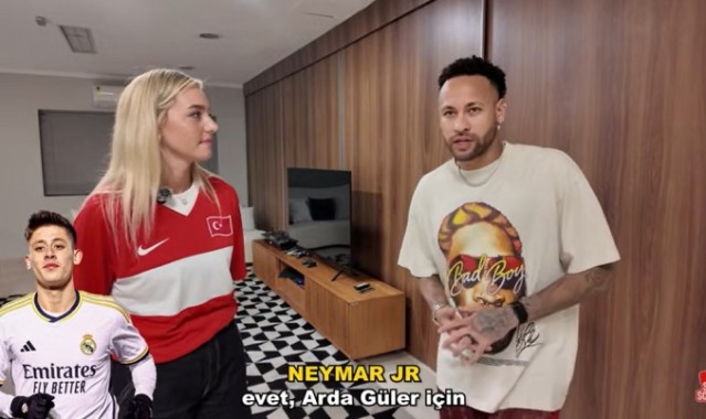 给面！内马尔接受土耳其美女球员采访：居莱尔是世界最佳中场